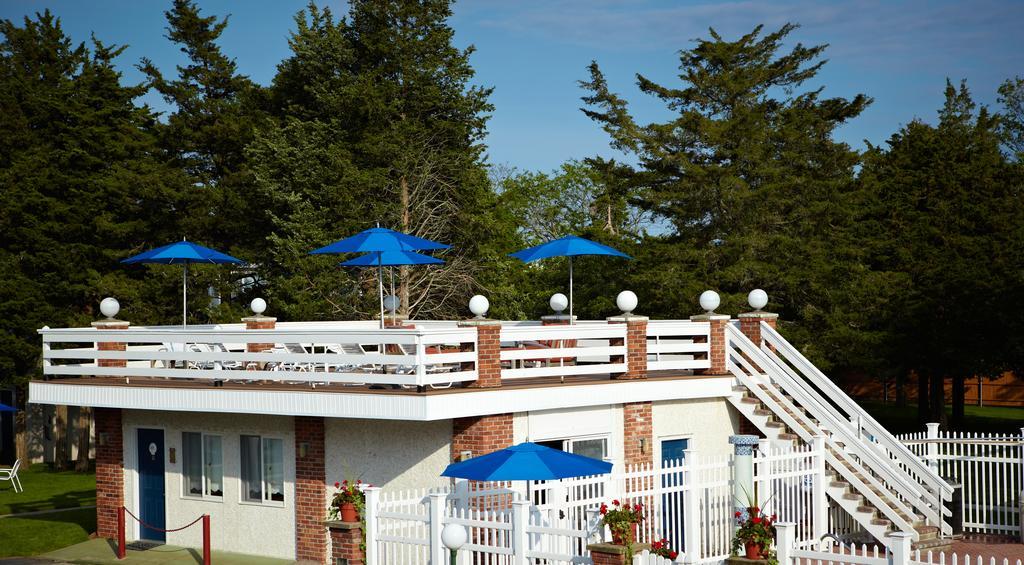 Breezeway Resort Westerly Exterior photo